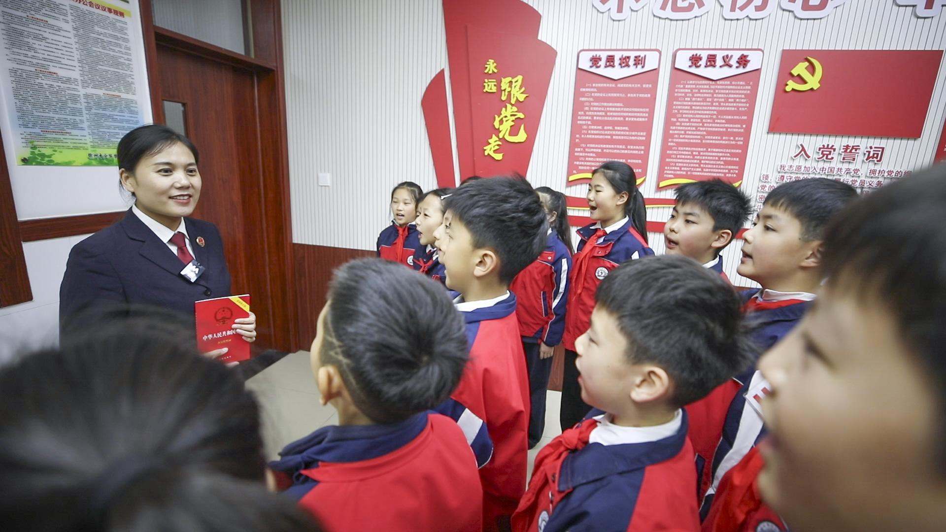 徐州泉山檢察為少先隊(duì)員送上法治大餐